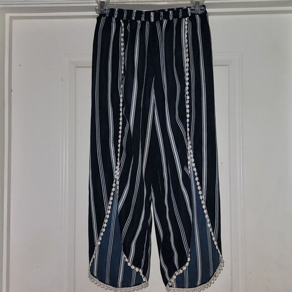 Girls capri  - Picture 1 of 4